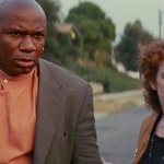 «Криминальное чтиво»: как роман Тарантино с комедийной актрисой стал причиной её камео в культовом фильме