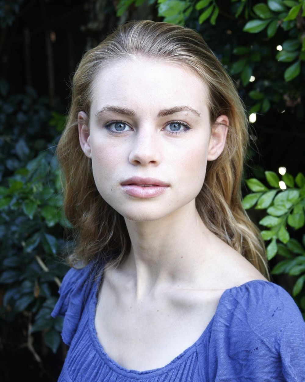 Lucy fry фото