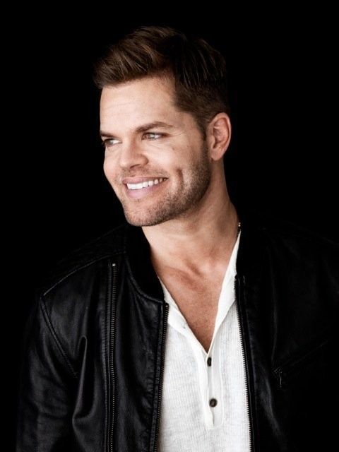 Уэс чэтэм. Wes Chatham. Уэс Чэтэм пространство. Уэс Чэтэм фото. Капитан Енох - Уэс Чатем.