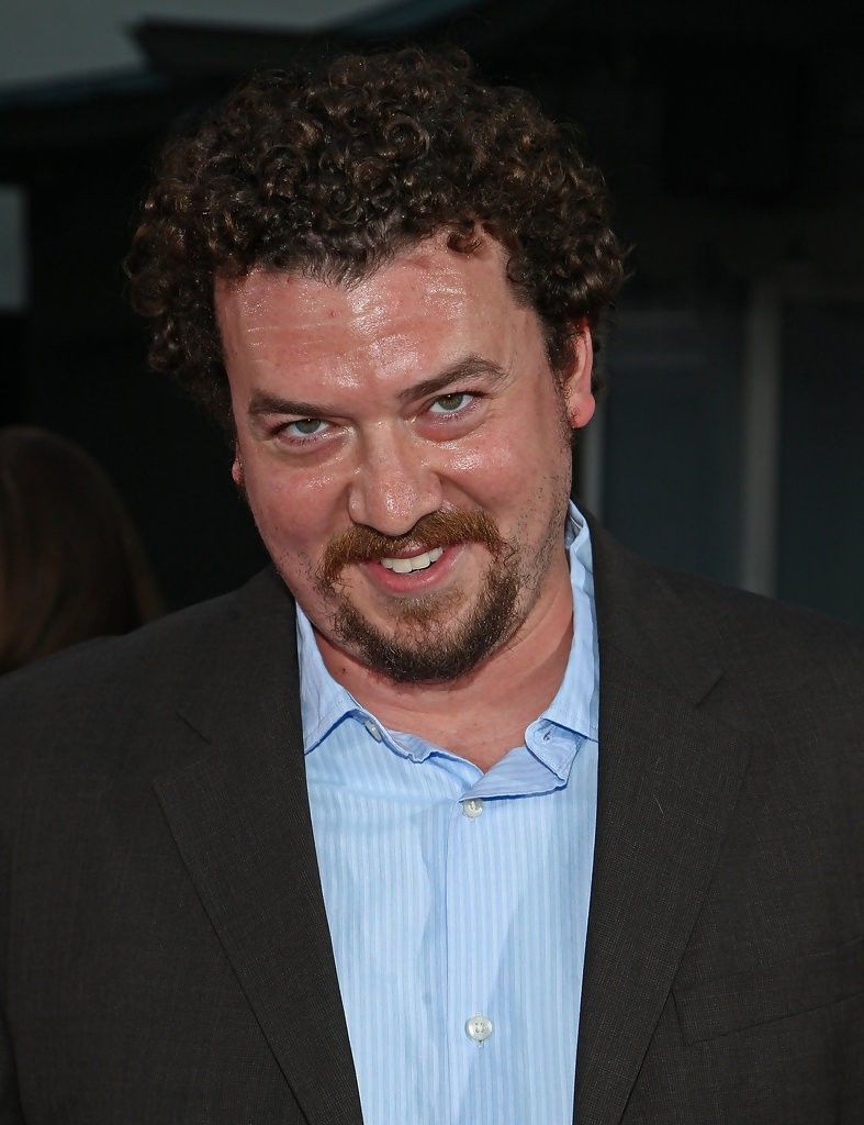 Дэнни МАКБРАЙД В молодости. Дэнни МАКБРАЙД шоураннеры. Danny MCBRIDE observe and Report.